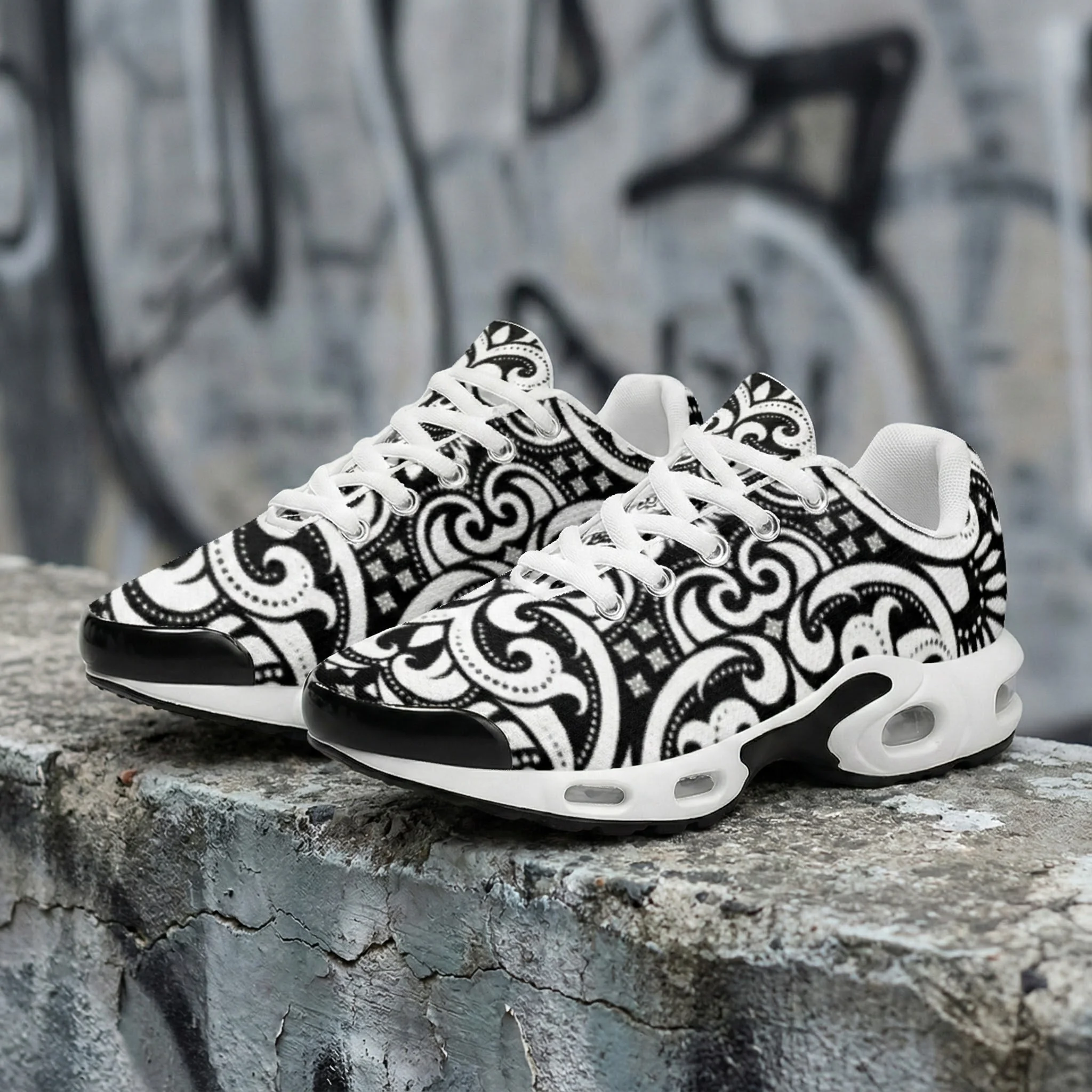 Polish national style black an - огляд і ціна Breathable Mesh Athletic Shoes