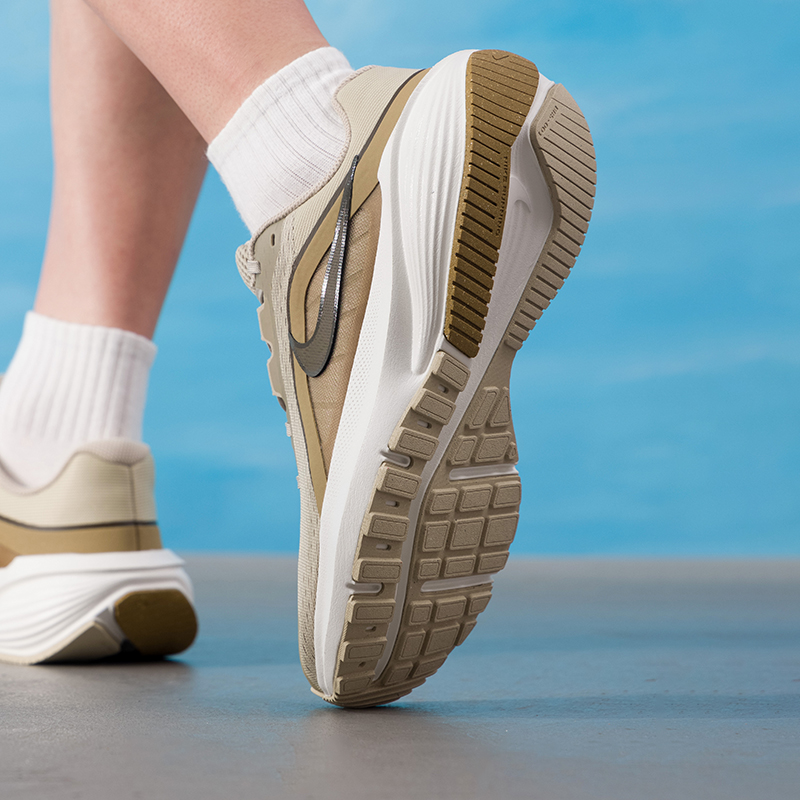 Nike Men's Shoes Original Ligh - огляд і ціна Lightweight Road Running Shoes