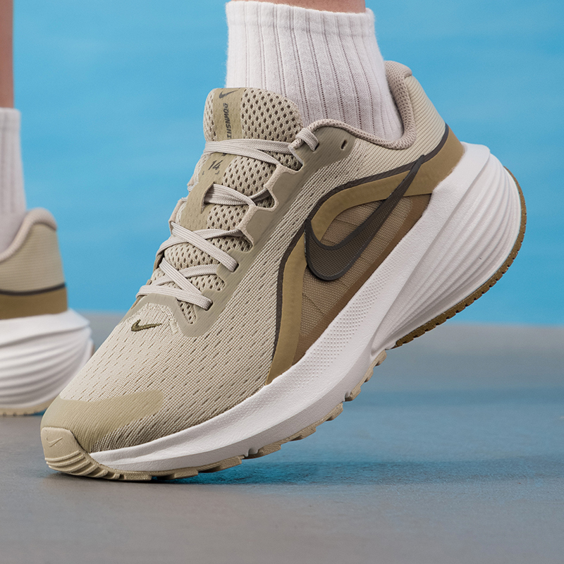 Nike Men's Shoes Original Ligh - огляд і ціна Lightweight Road Running Shoes