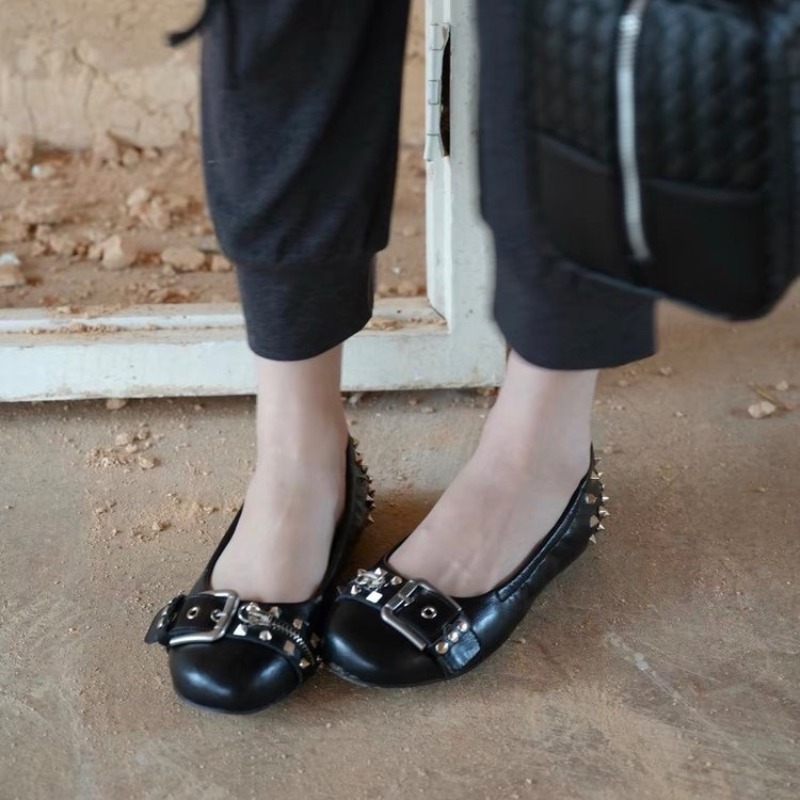 Bolt Round-head Single Shoe Wo - огляд і ціна Women'S Shoes